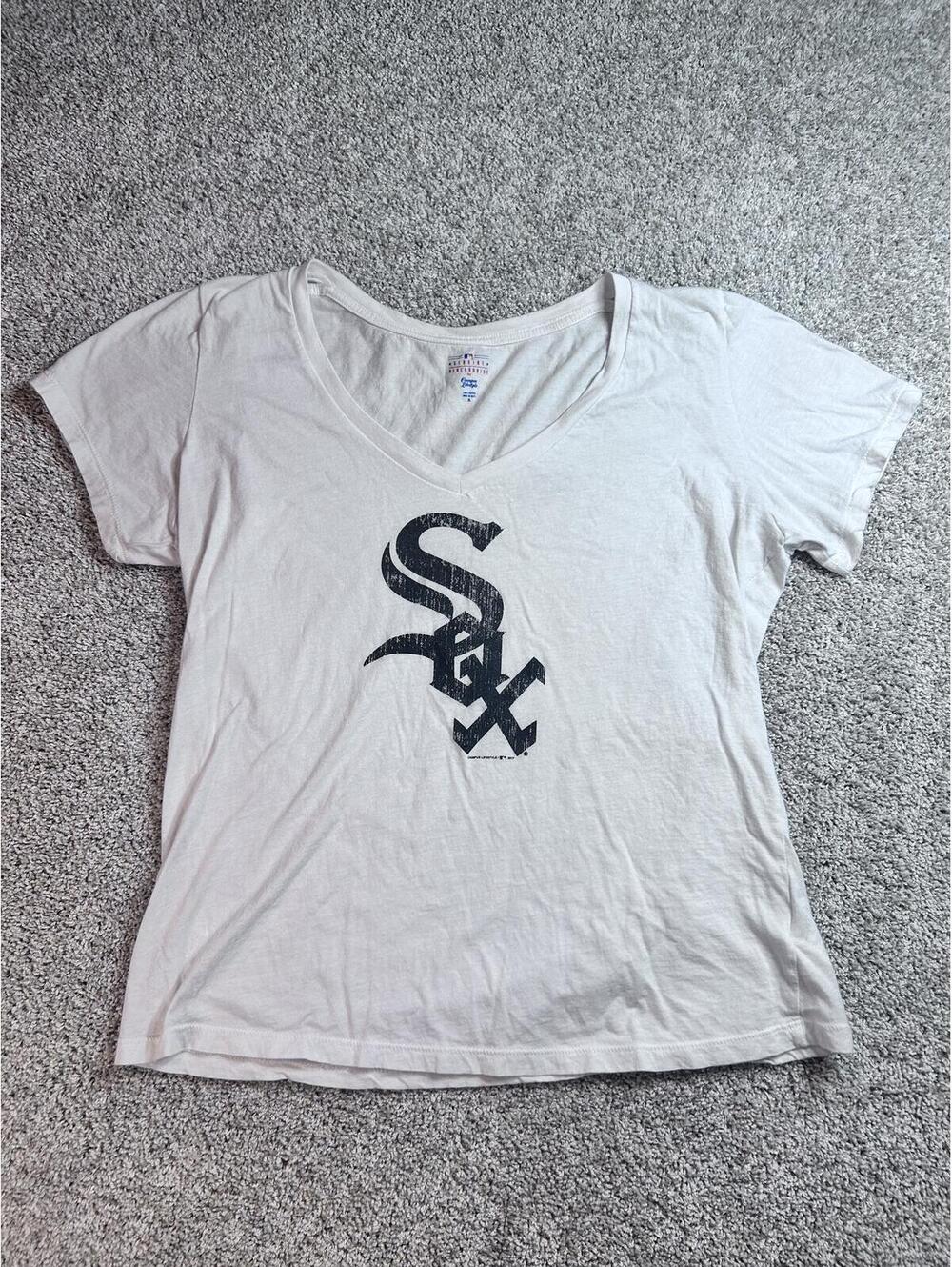 Genuine Merchandise Chicago White Sox V-Neck T-Shirt XL